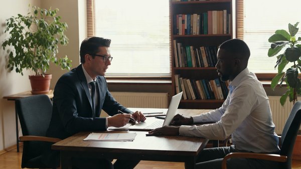 Comparer les assurances professionnelles : comment choisir la meilleure offre en 2026